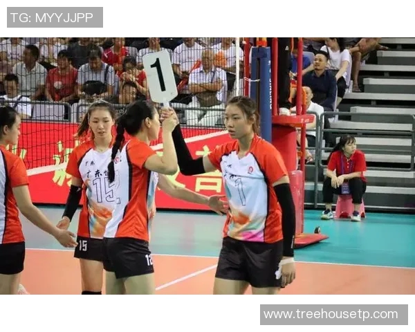 赛后分析:上海排球队与广州排球队的默契配合与战术探讨 赛后分析:上海排球队与广州排球队的默契配合与战术探讨