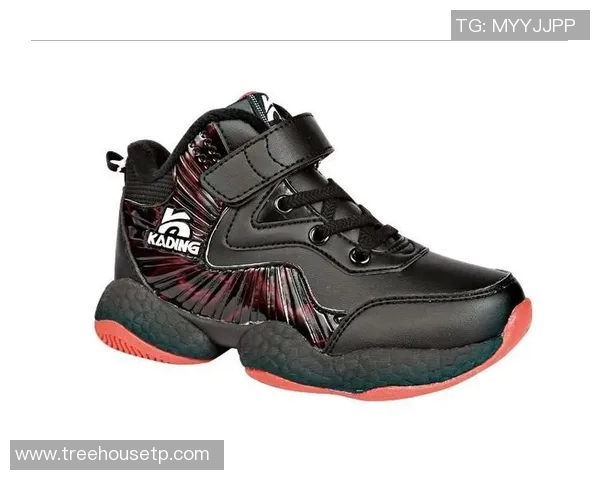 足球明星面具护脸新潮流引领时尚运动风尚助力球场表现提升 足球明星面具护脸新潮流引领时尚运动风尚助力球场表现提升